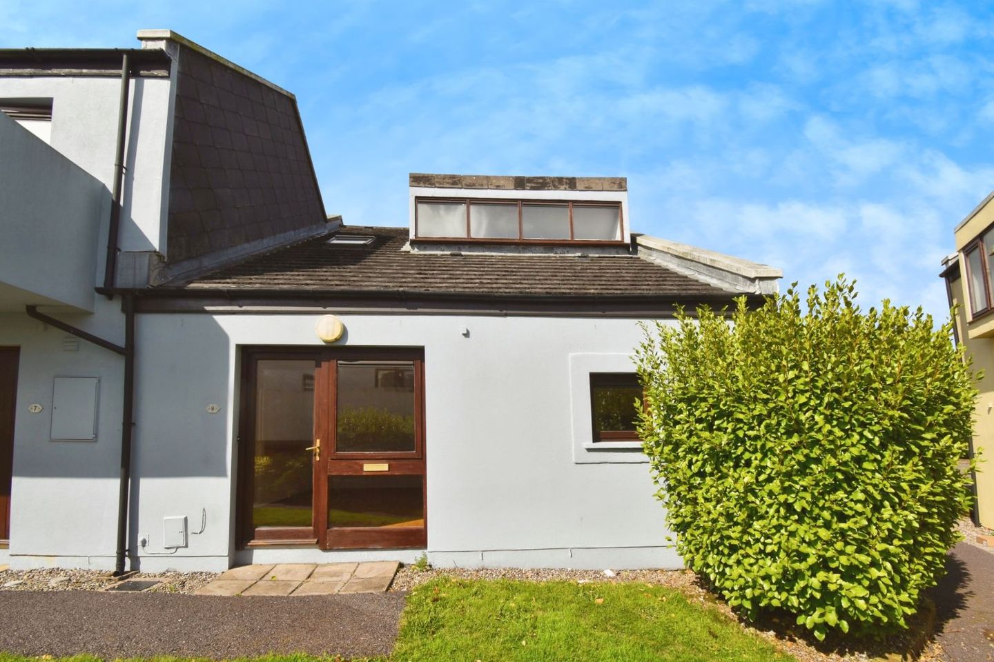 8 Carleton Village, Golf Links Road, Youghal, Co. Cork, P36WD92