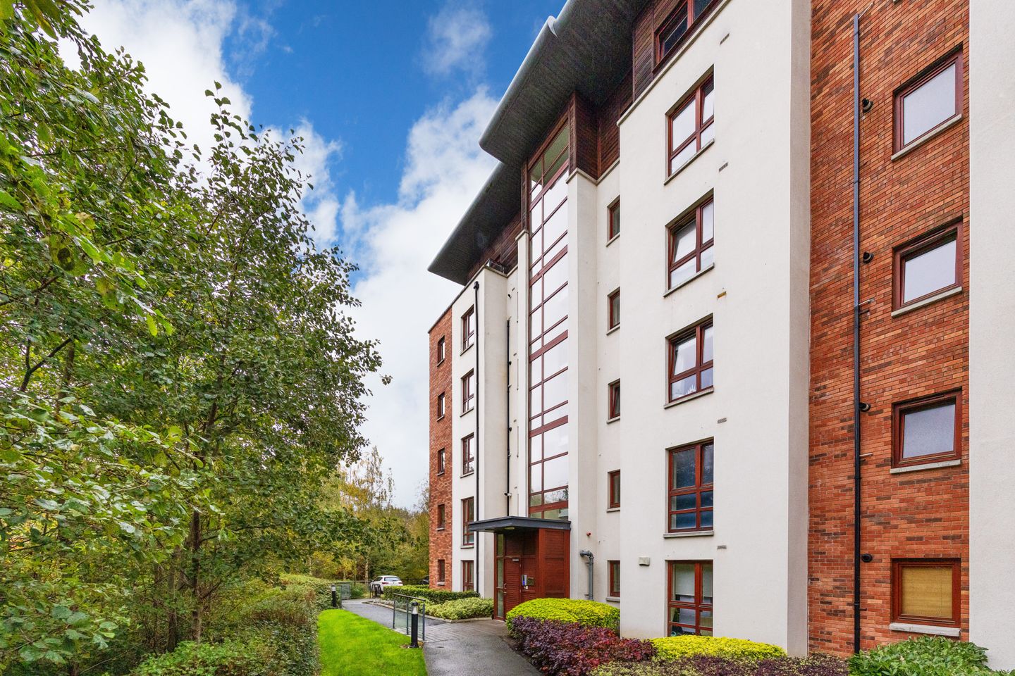 254 Parklands, Northwood, Santry, Dublin 9, D09FK65