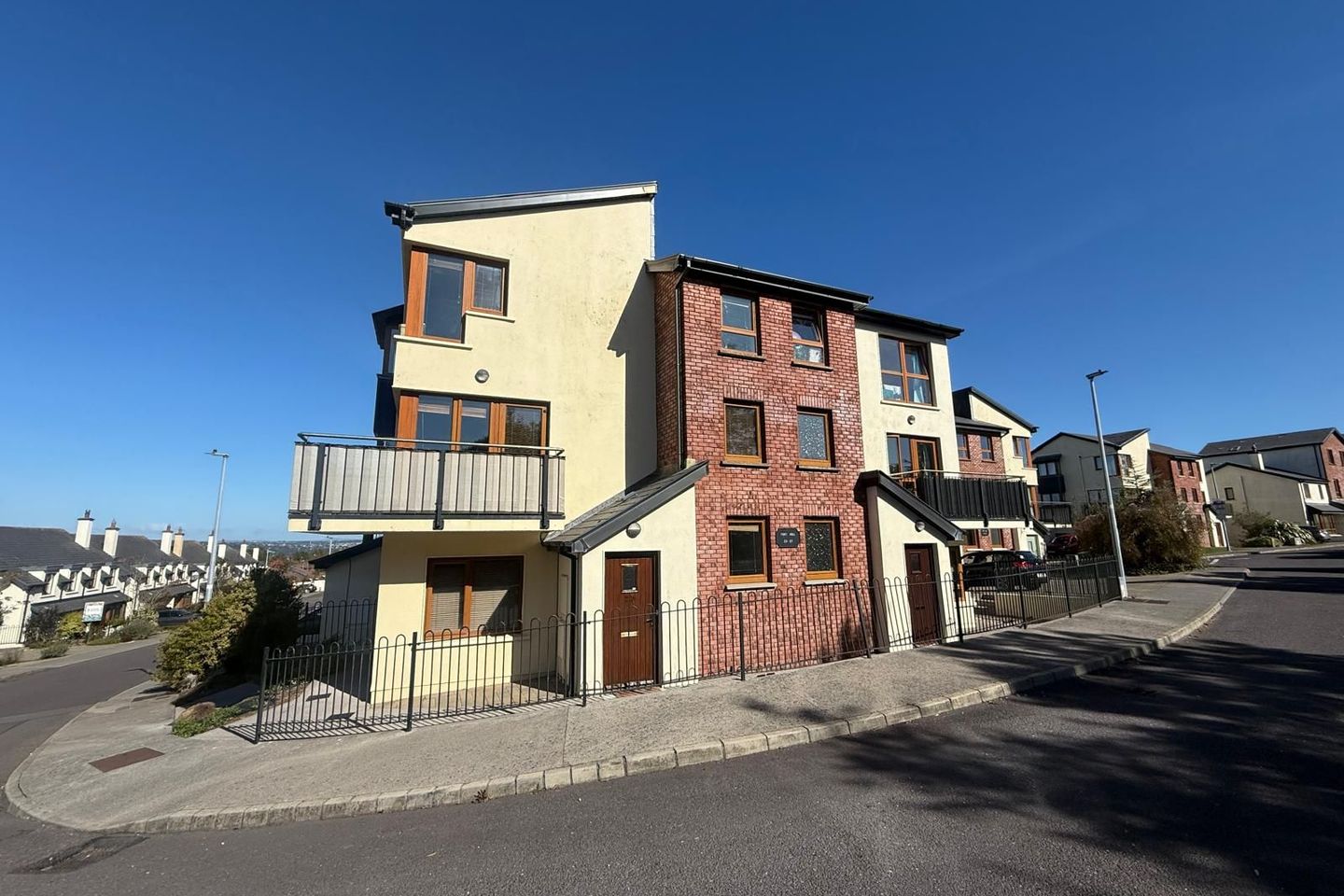 25 Fort Hill, Moneygurney, Rochestown, Co. Cork, T12R923