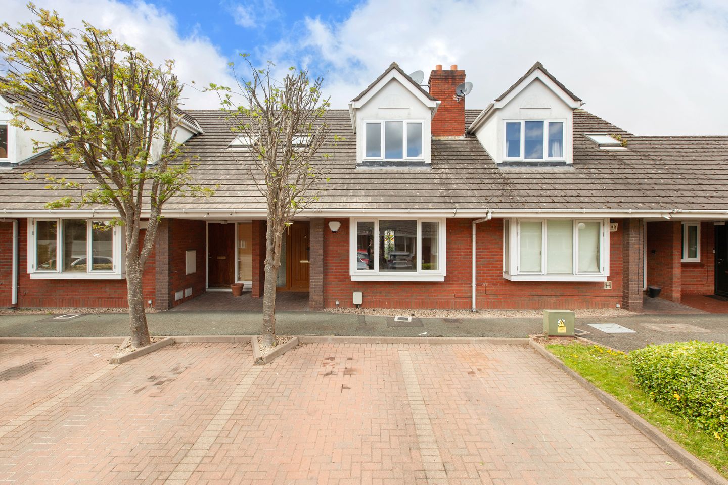 4 Knights Bridge, Castle Avenue, Clontarf, Dublin 3, D03R6T1 is for sale on Daft.ie