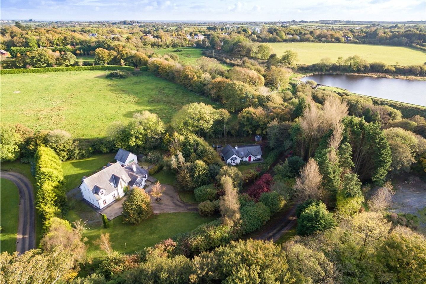 Cois Abhann and Oakview, Newbay, Barntown, Co Wexford, Y35RHH5 is for