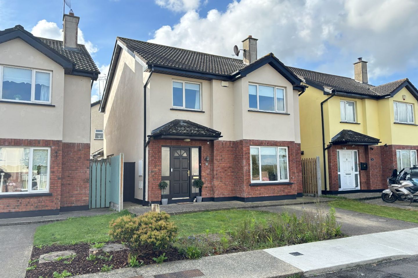 5 Village Gate, Ballycanew, Gorey, Co. Wexford, Y25W142