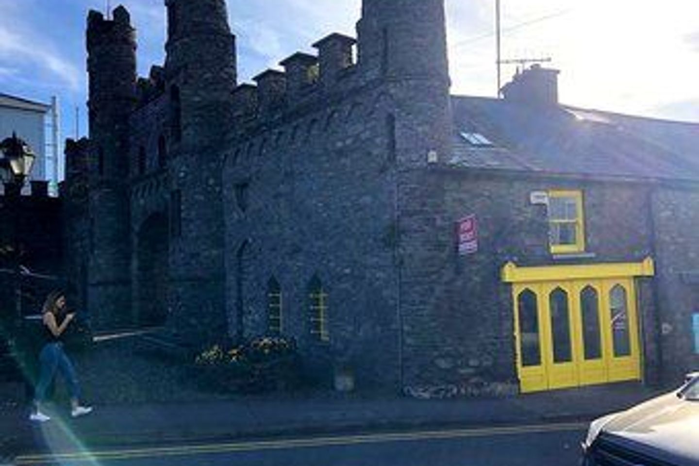 Commercial property for rent in Castle Street Macroom CoCork, Macroom