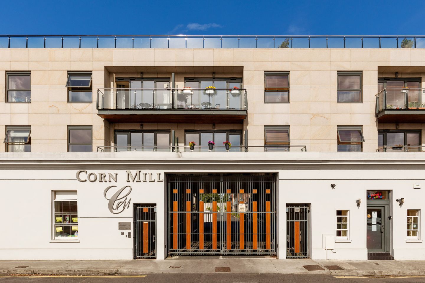 114 Corn Mill, Distillery Road, Drumcondra, Dublin 3, D03HN56 is for