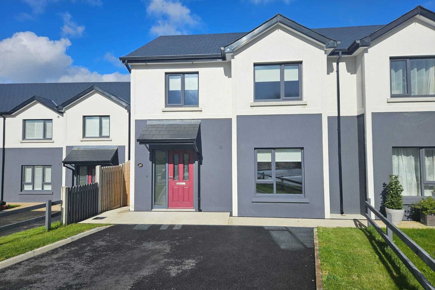 38 Oak Springs, Rathdrum, Co. Wicklow, A67VY03 is for sale on Daft.ie
