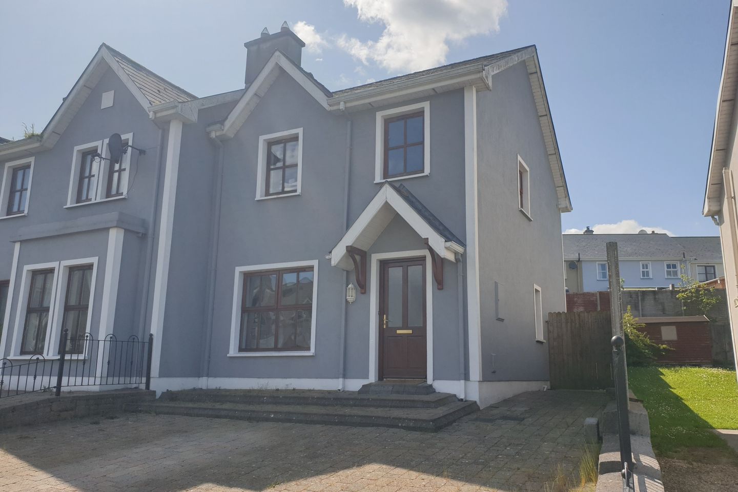 49 Cnoc Na Gaoithe, Lanesborough, Co. Longford is for sale on Daft.ie