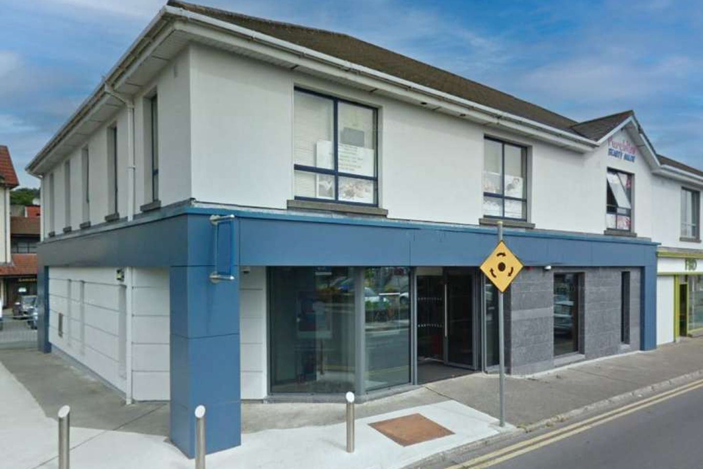 Commercial property for rent in Ground Floor Unit, Ash House, Ardkeen