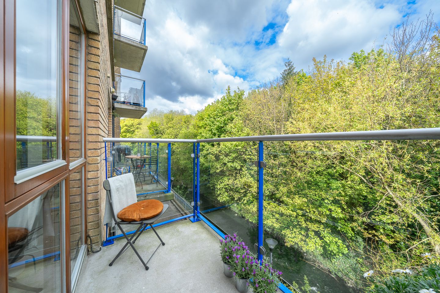 Apartment 67, Kilmainham Bank, Kilmainham, Dublin 8, D08HV13 is for