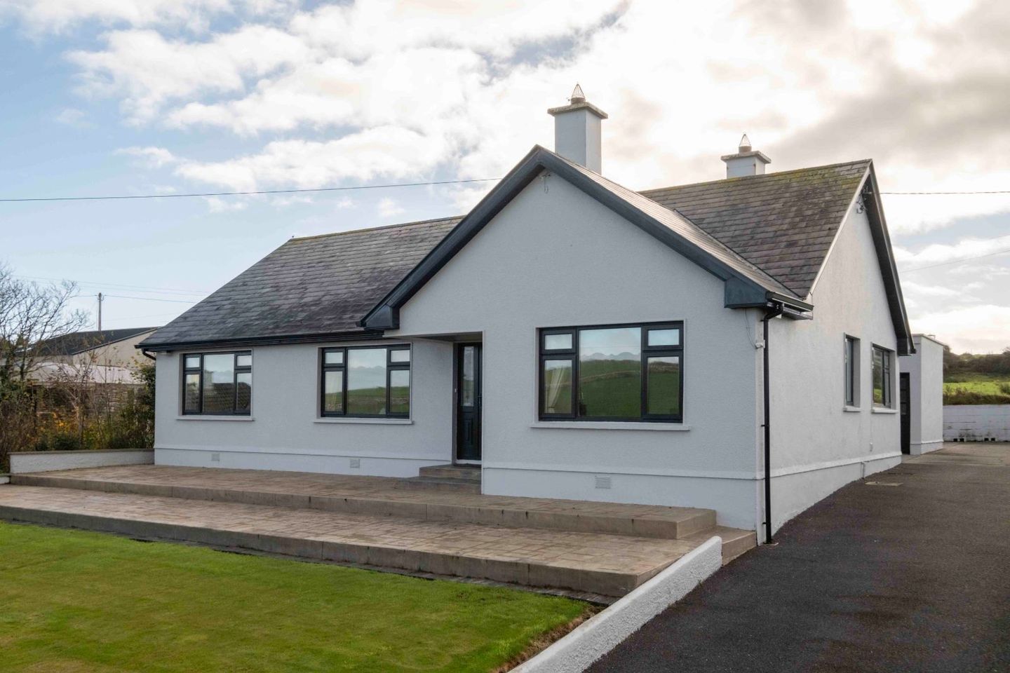Ennistymon Road, Lahinch, Lahinch, Co. Clare, V95R7D8