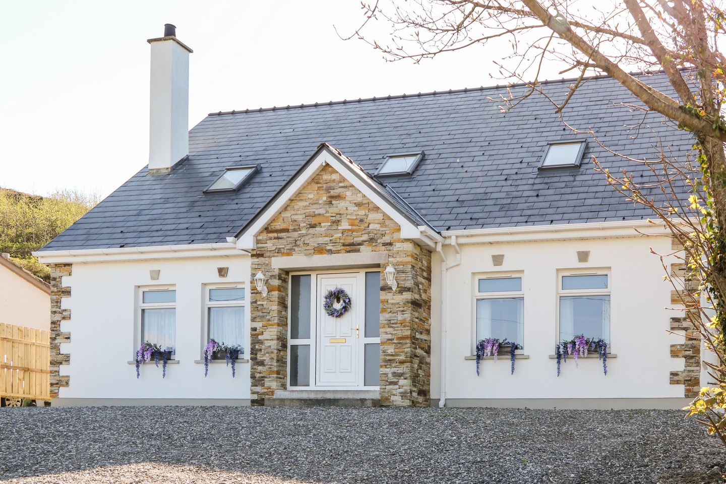 Ref. 1102005 Wisteria Cottage, Glen Road, Annagry, Co. Donegal