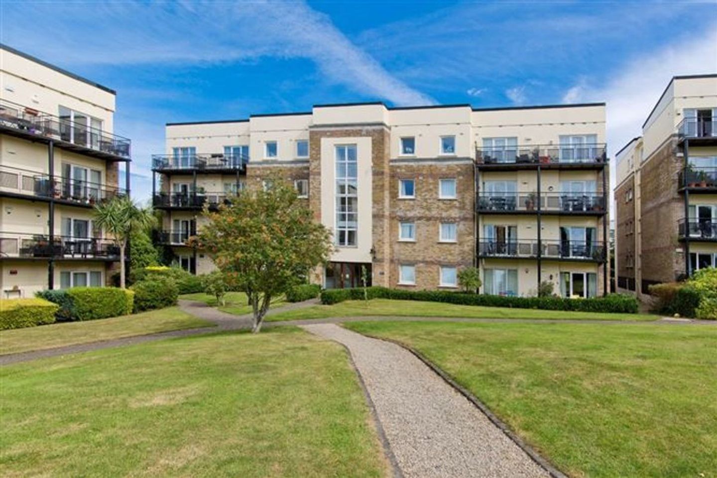 Double Room, Parking Included, Stillorgan Road, Blackrock, Co. Dublin, Galloping Green, Co. Dublin