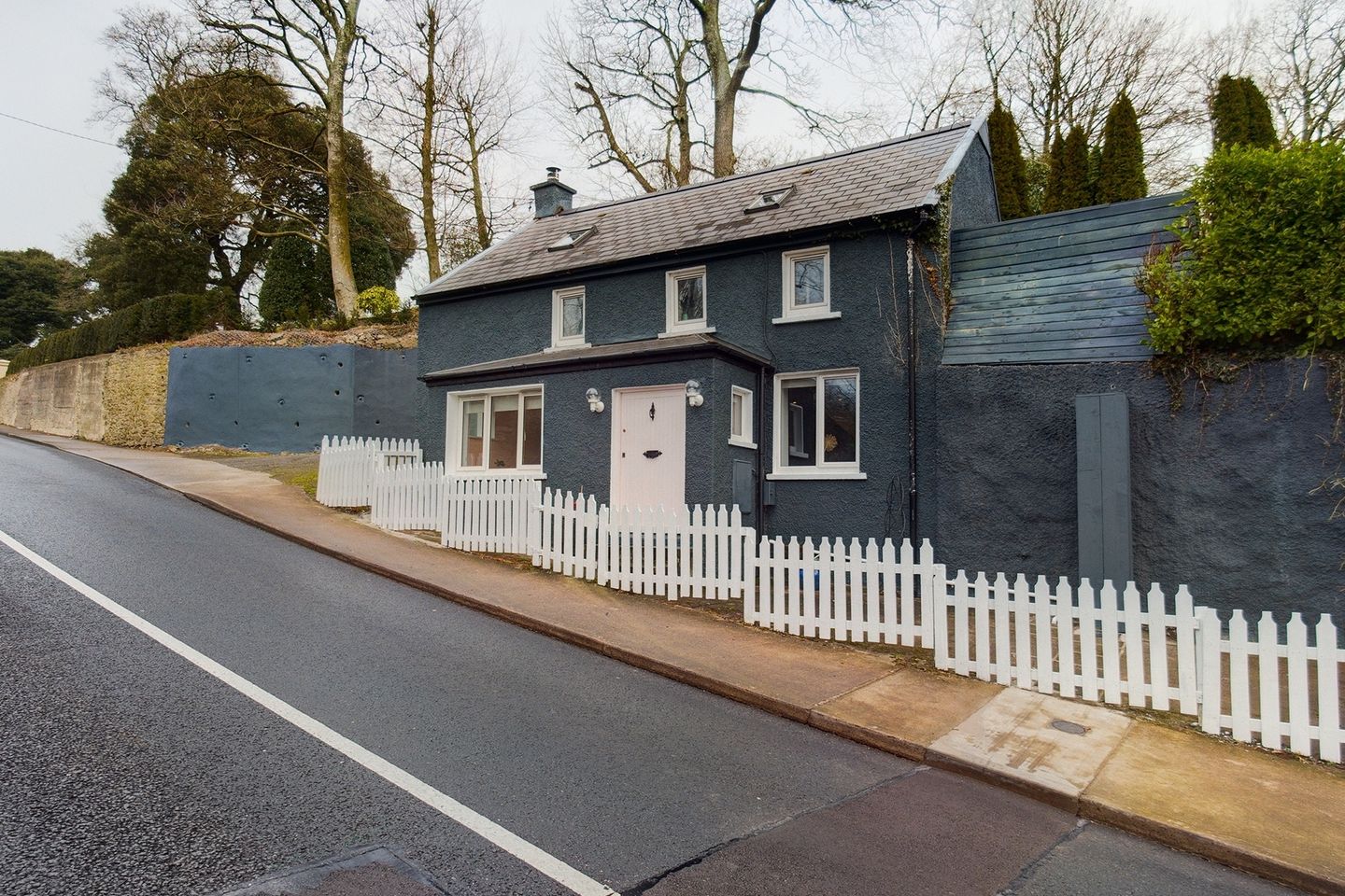 Greenawn Lodge, Church Hill, Glanmire, Co. Cork, T45VY88 is for sale on