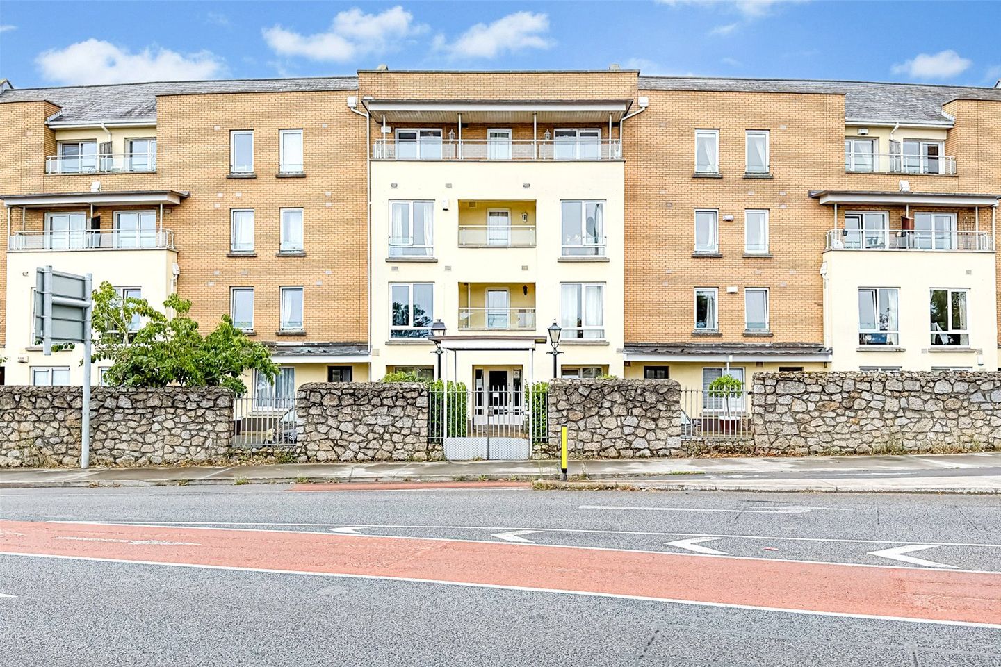 31 Lisalea, Frascati Park, Blackrock, Co. Dublin, A94AE39 is for sale