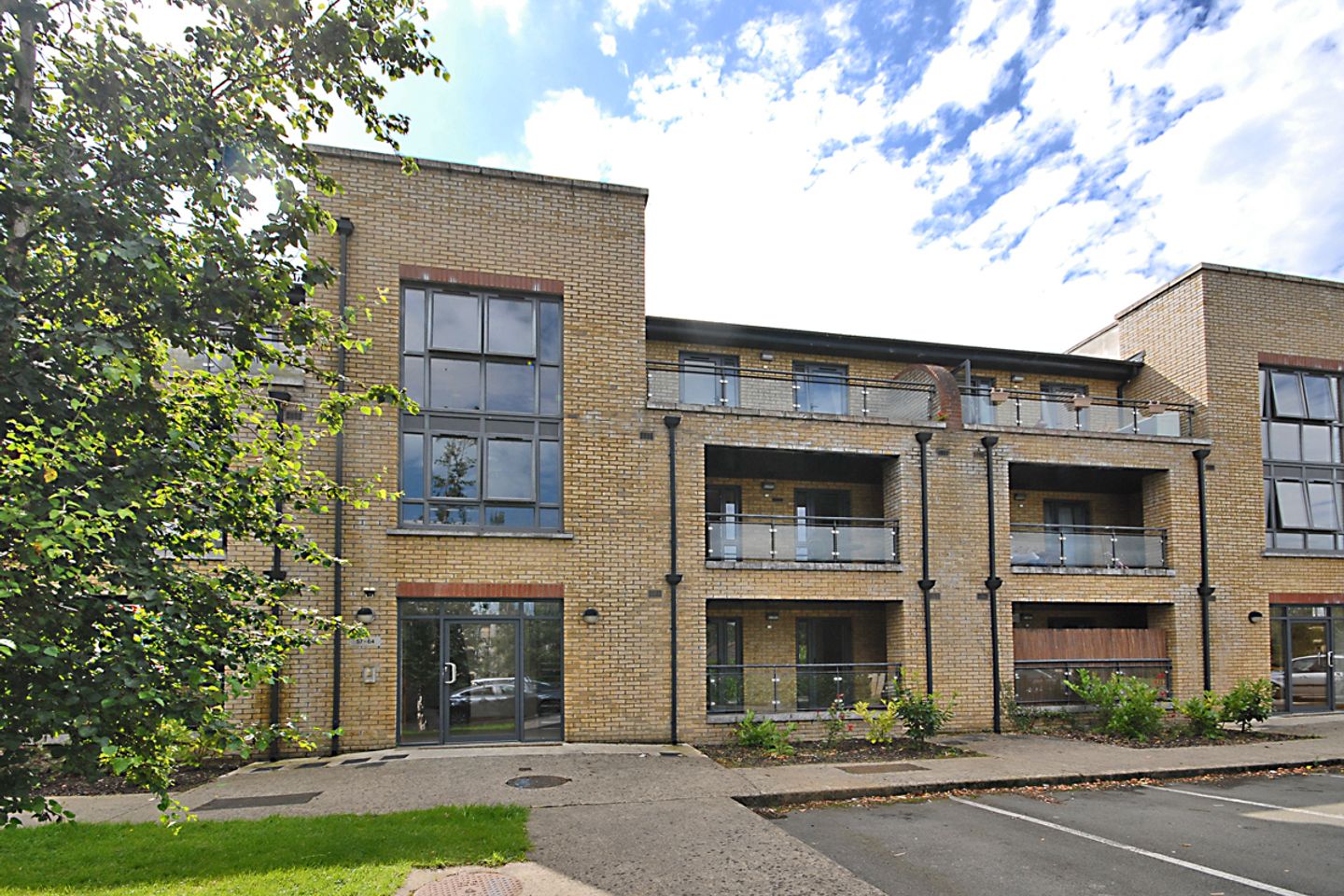 61 The Court, Dunboyne Castle, Dunboyne, Co. Meath, A86AP29 is for sale