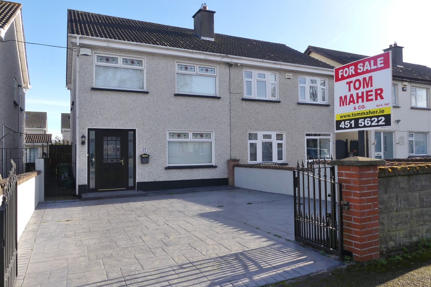 25 Pineview Rise, Aylesbury, Tallaght, Dublin 24, D24T9FP is for sale