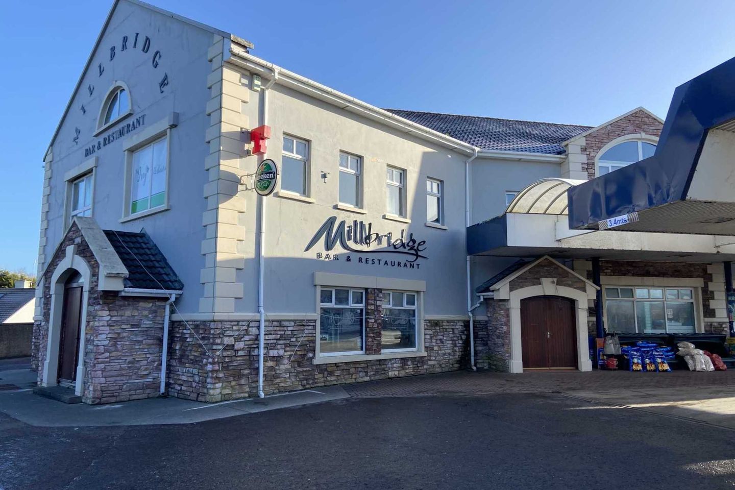 Commercial property for rent in Millbridge Complex, Kilmacrennan