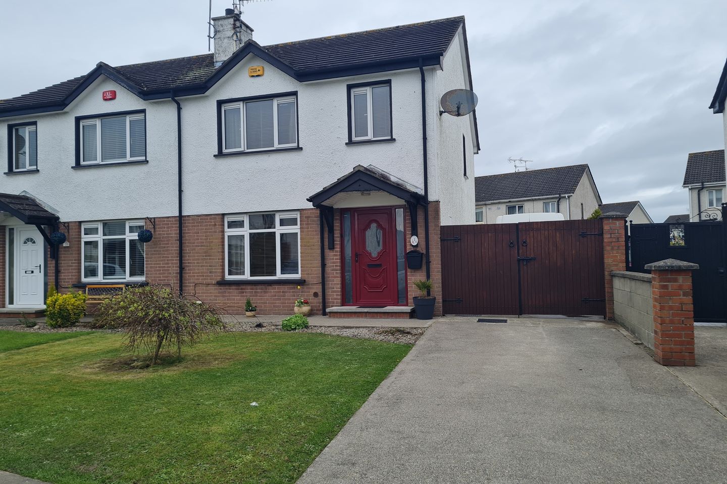 24 Woodbury Gardens, Dundalk, Co. Louth, A91R7RF is for sale on Daft.ie