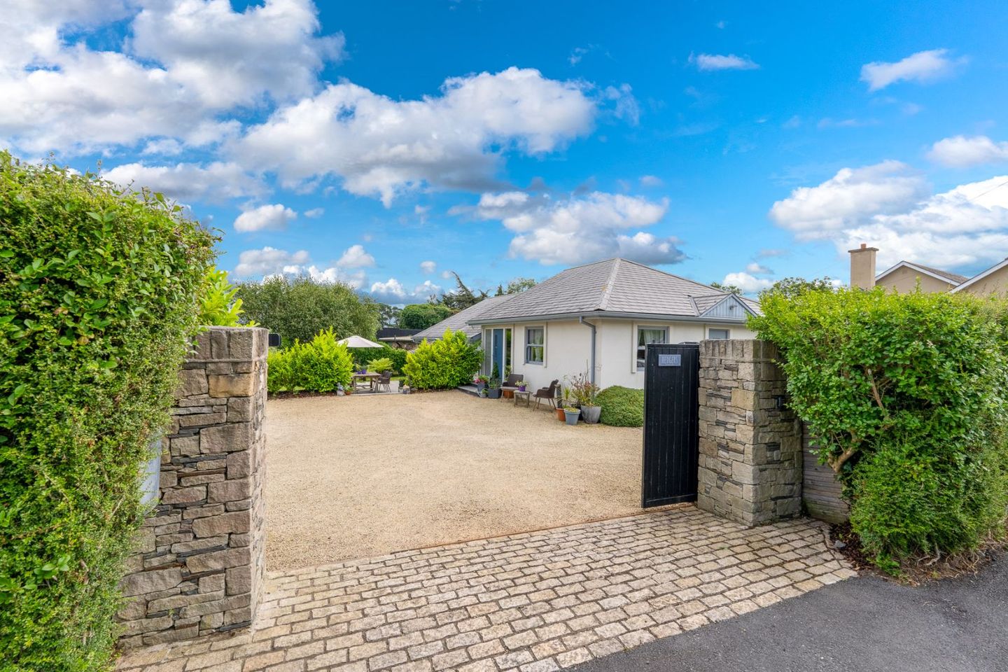 Hedgers, Glenamuck Cottages, Carrickmines, Dublin 18, D18E029
