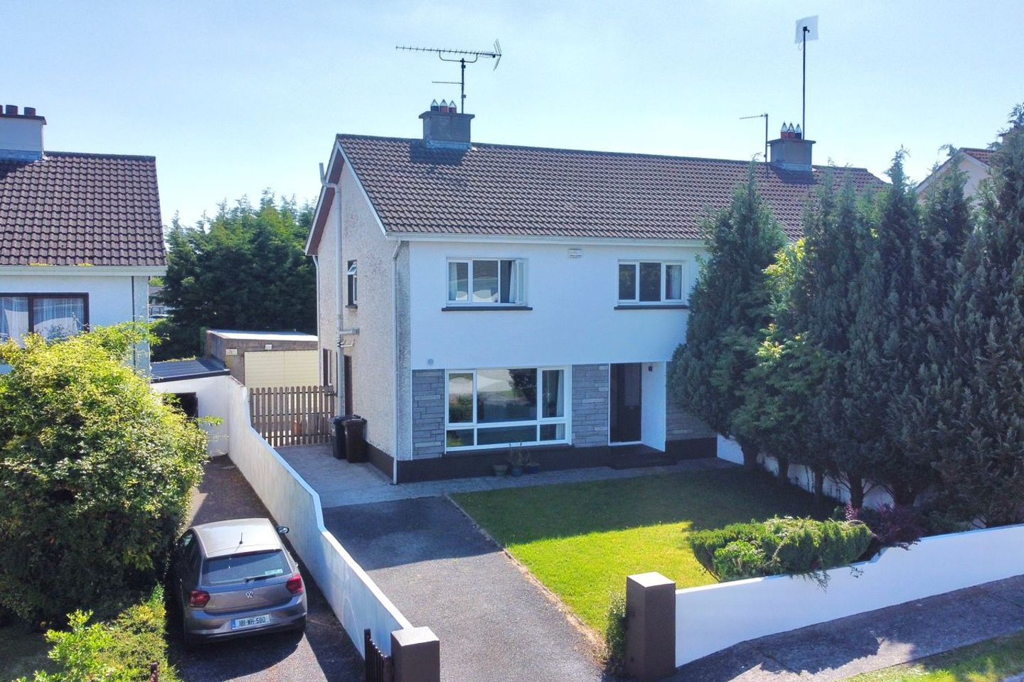 24 Cypress Gardens, Athlone, Co. Westmeath, N37DX53 is for sale on Daft.ie