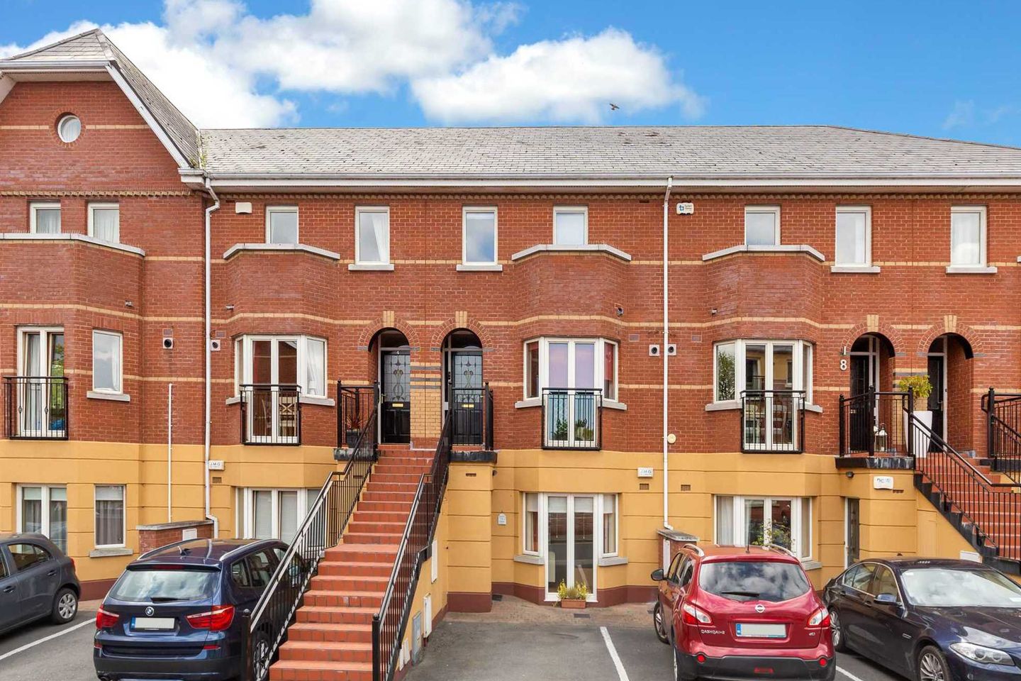 6 Redcourt Oaks, Seafield Road East, Clontarf, Dublin 3, D03X286 is for