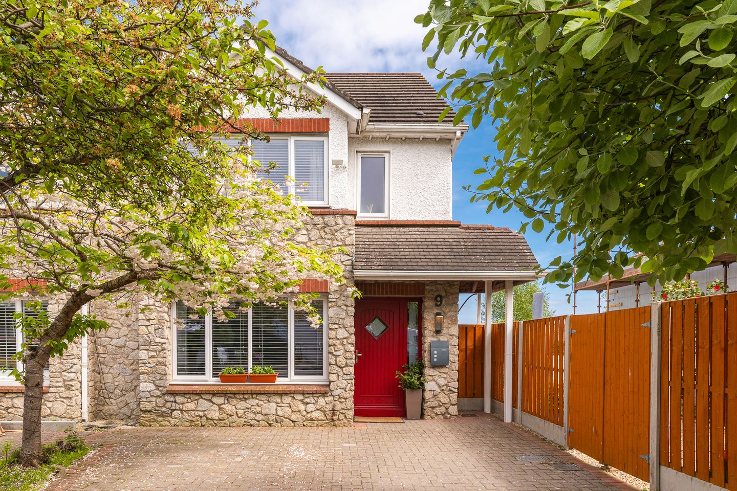 9 Sandyford Village, Sandyford, Dublin 18, D18T381 is for sale on Daft.ie