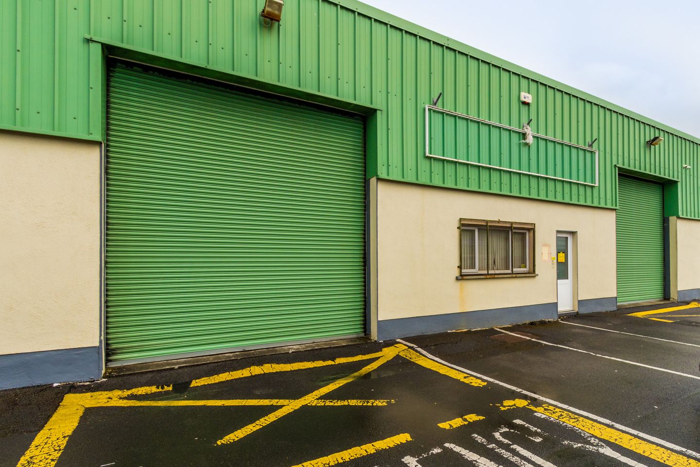 Warehouse, Cluain Fraoigh, Business Park, Roscommon, Roscommon Town, Co. Roscommon