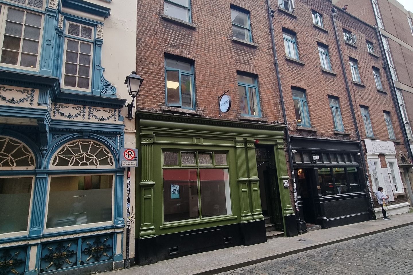 Commercial property for rent in Anglesea Street, Temple Bar, Dublin 2
