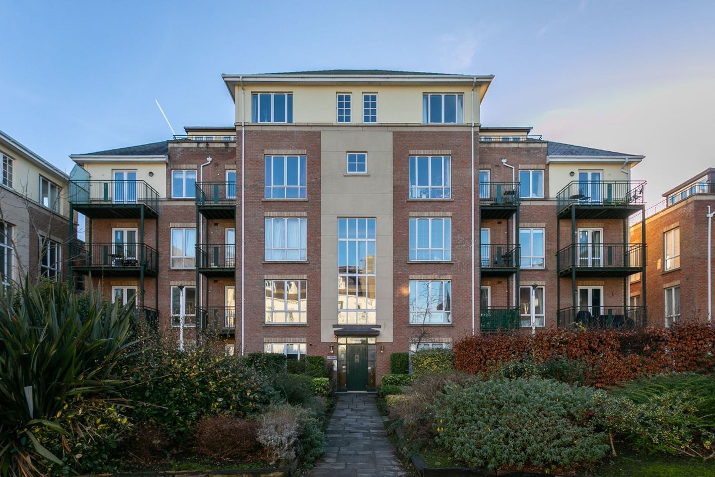 Apt12 House 3, Linden Court, Grove Avenue, Blackrock, Co. Dublin