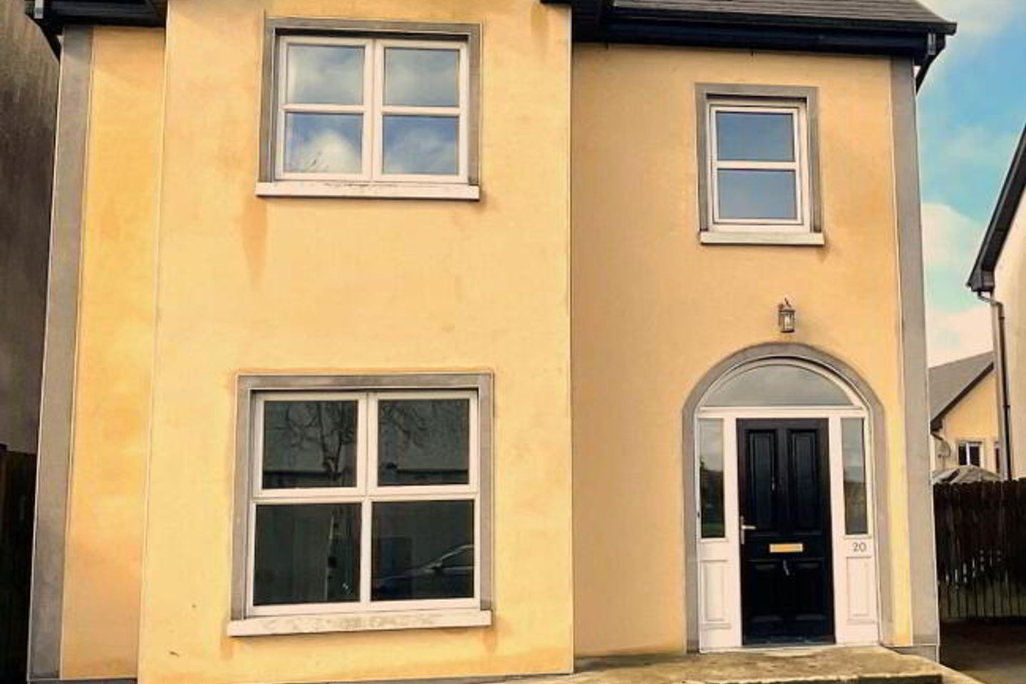 20 The Grange, Templemore Road, Roscrea, Co. Tipperary, E53K090 is for