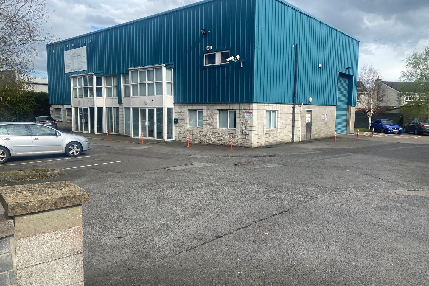 Commercial property for rent in Unit D2, Newbridge Industrial Estate