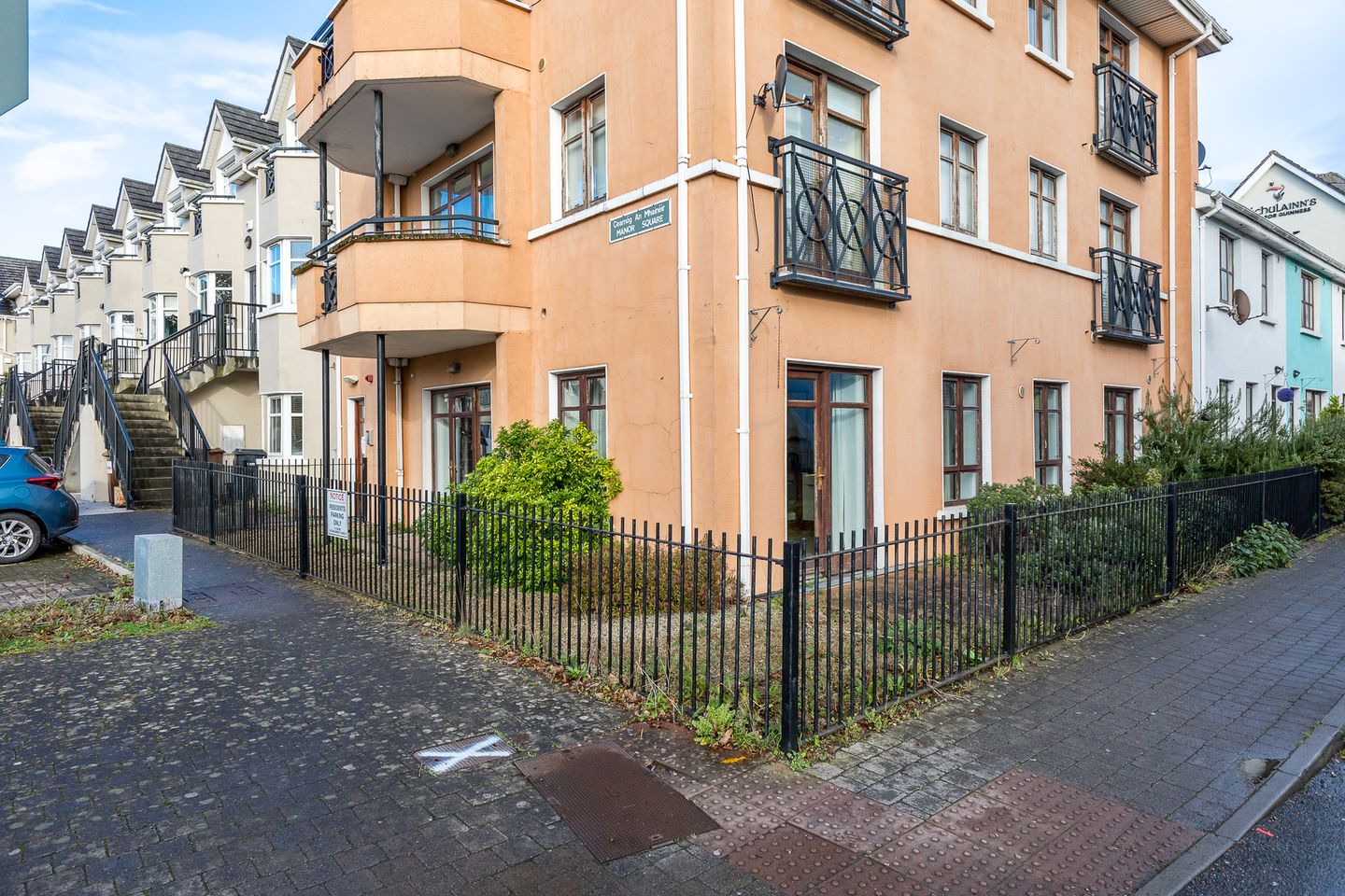 21 Manor Square, Ongar Village, Ongar, Dublin 15, D15AE94 is for sale