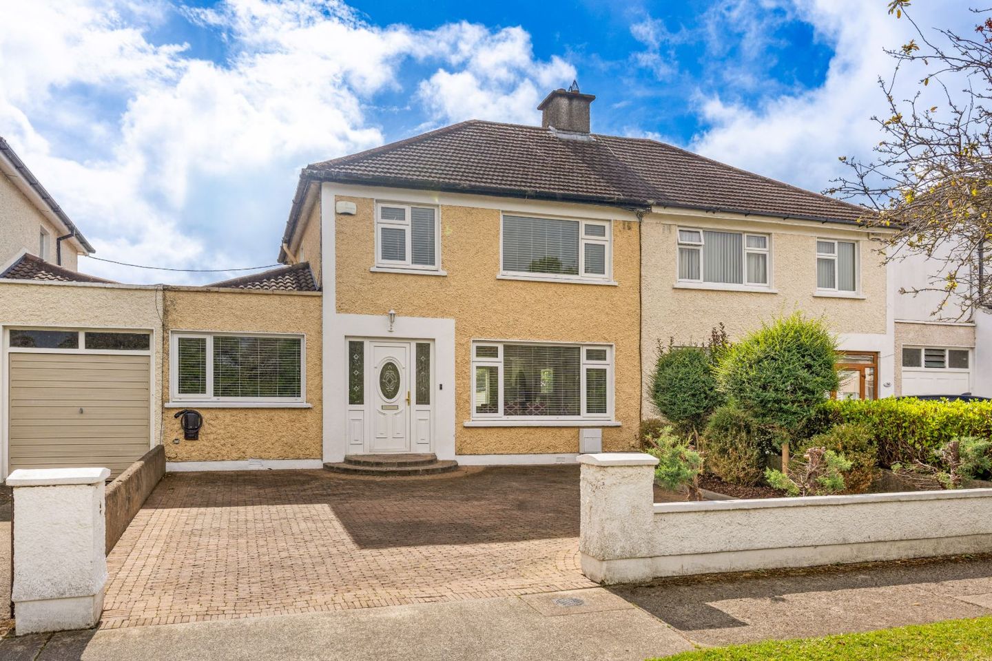 54 Ludford Drive, Dublin 16, Ballinteer, Dublin 16, D16DP27