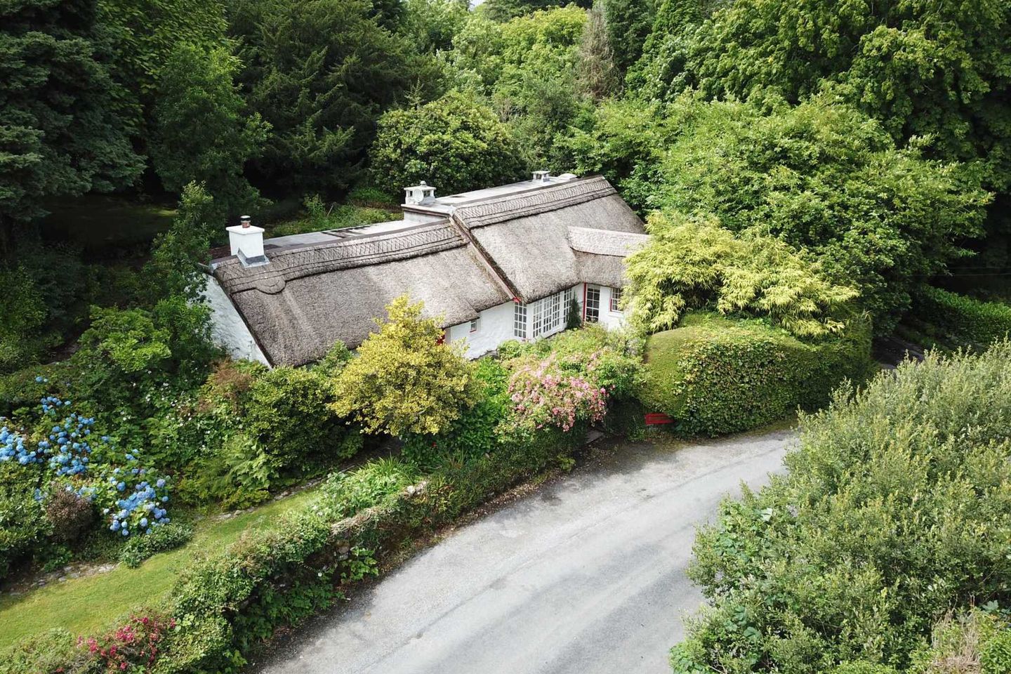 `MAYFLY COTTAGE`, BARNAGORTEENY, Oughterard, Co. Galway, H91V0VK