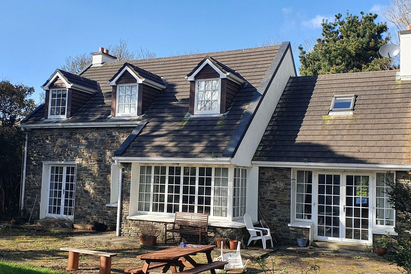 Pink Vista, Gorteanish, Ahakista, Co. Cork, P75TD37 is for sale on Daft.ie