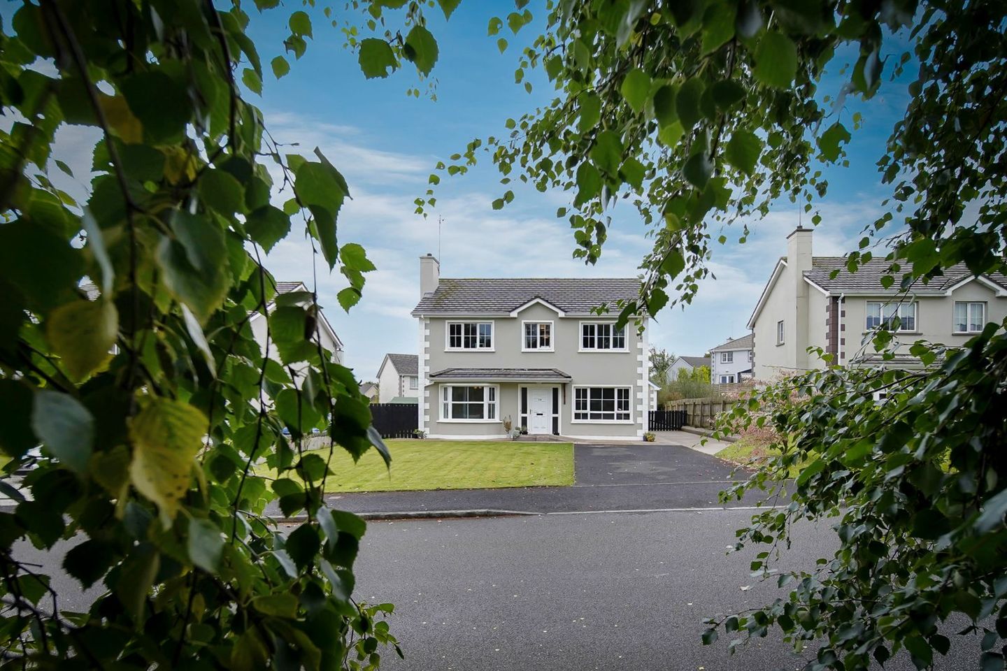 39 Lawnsdale, Navenny, Ballybofey, Co. Donegal, F93A023
