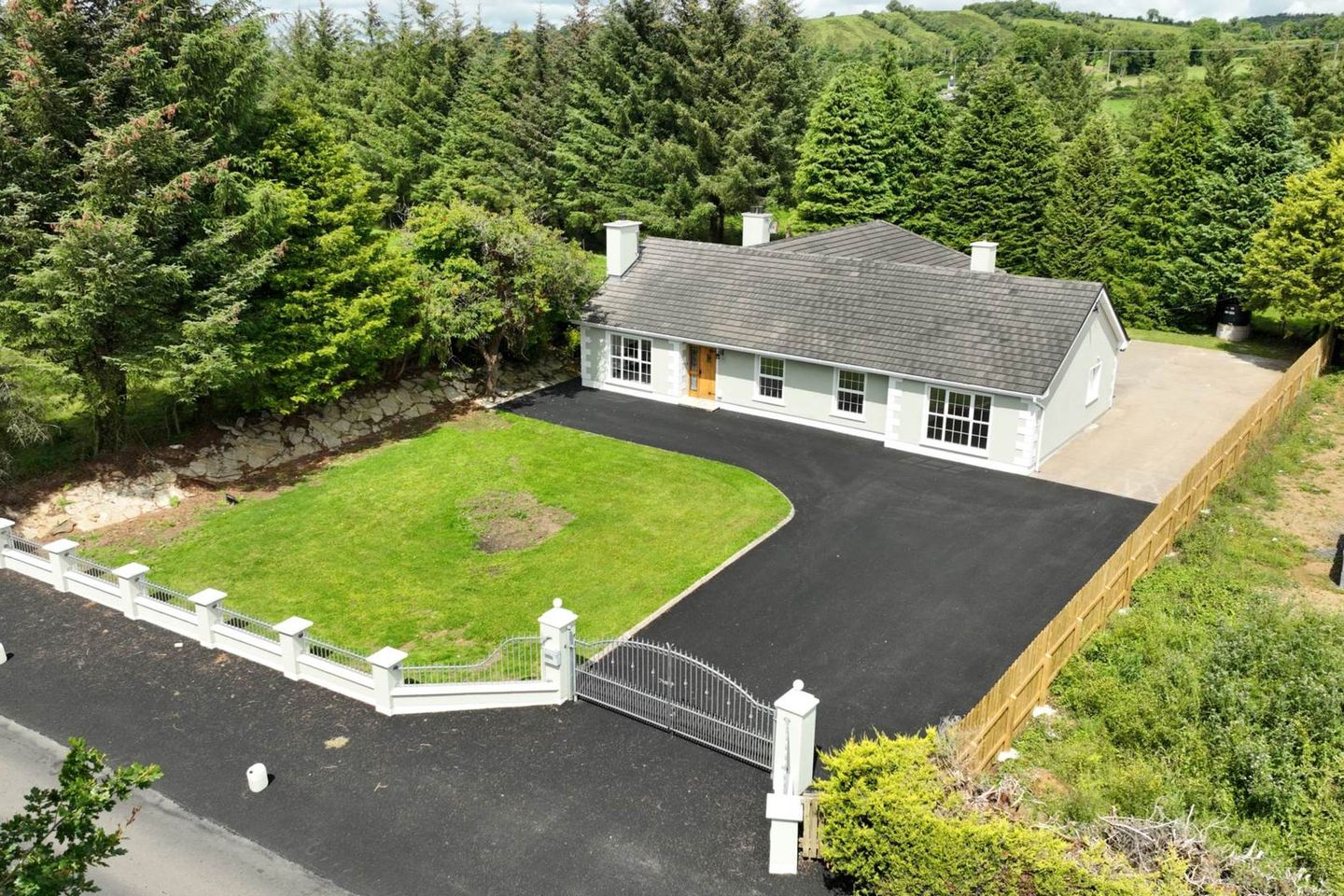 Derrygonnelly Road, Derryvary Beg, Derrygonnelly, Co. Fermanagh is for