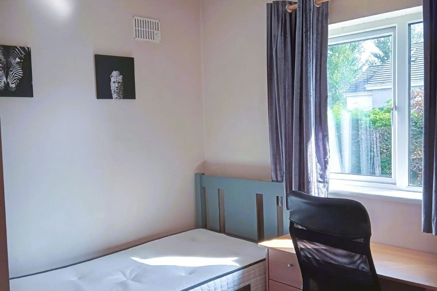 Tor Bui, Knocknacarra, Co. Galway