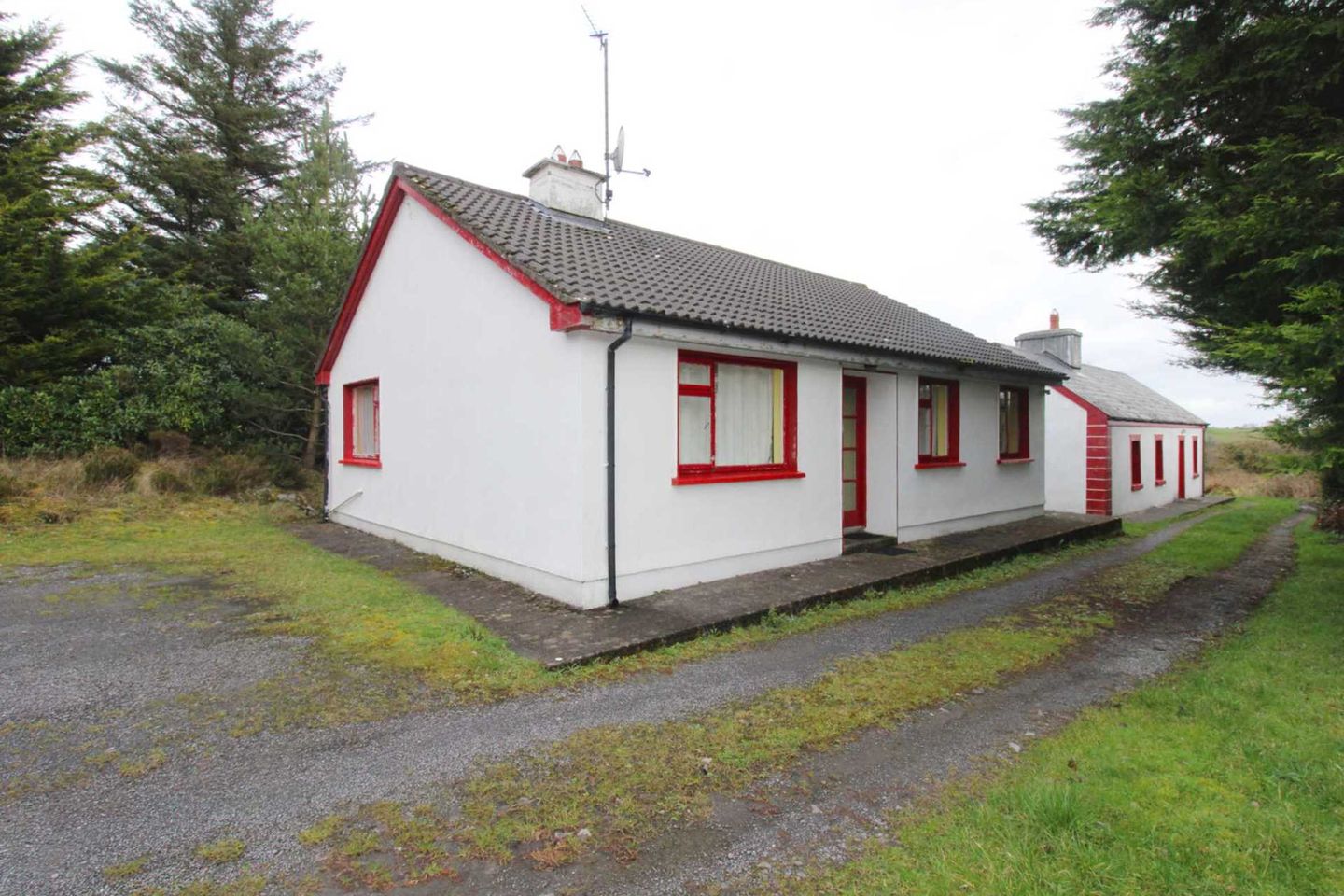 Euro Cottages, Crillaun, Castlebar, Co. Mayo, F23YK75