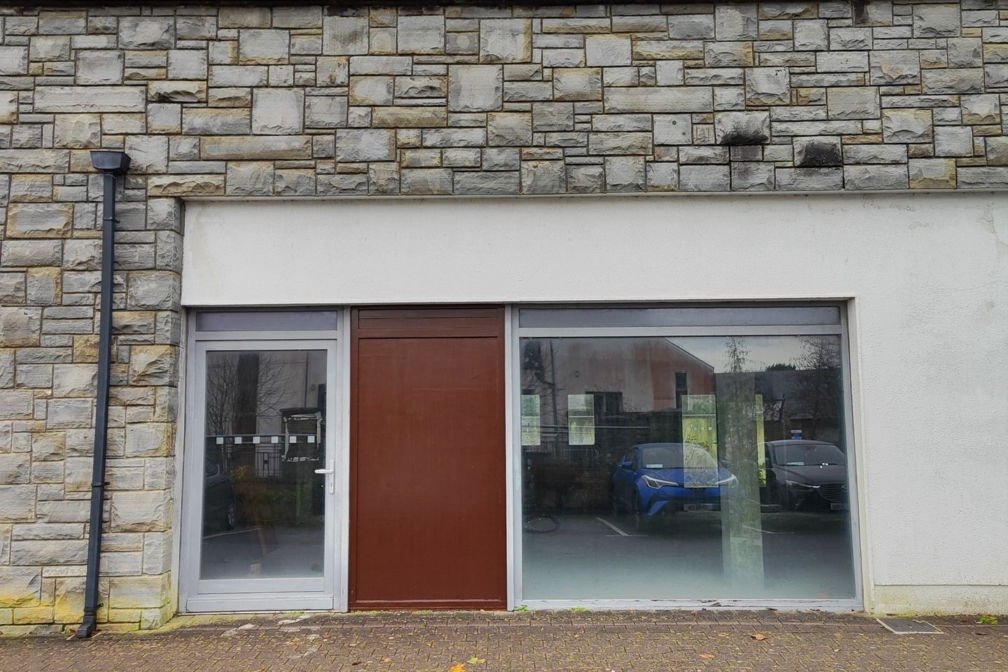 Commercial property for rent in Unit 3, Caireal Mor, Headford Road, Co