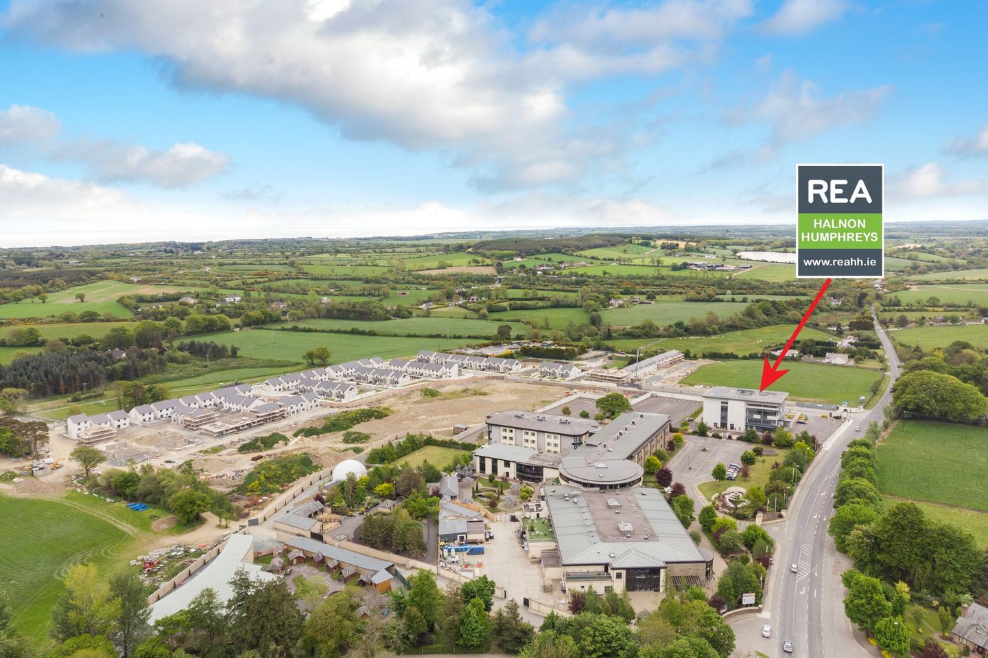 Commercial property for rent in M11 Business Campus, Knockmullen, Gorey