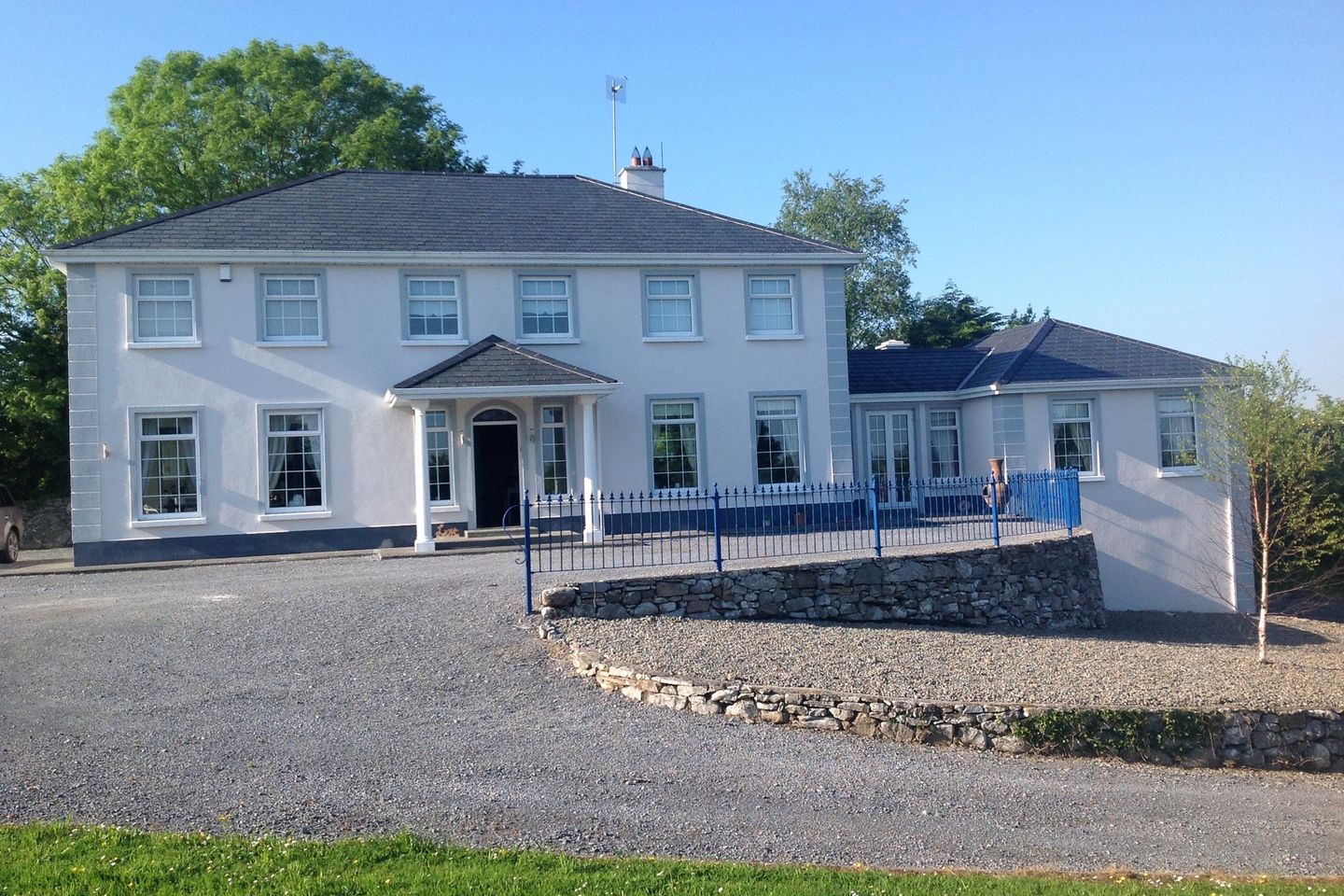 Kingfisher House, Ballymagibbon South, Cross, Co. Mayo, F12N2H2 is for