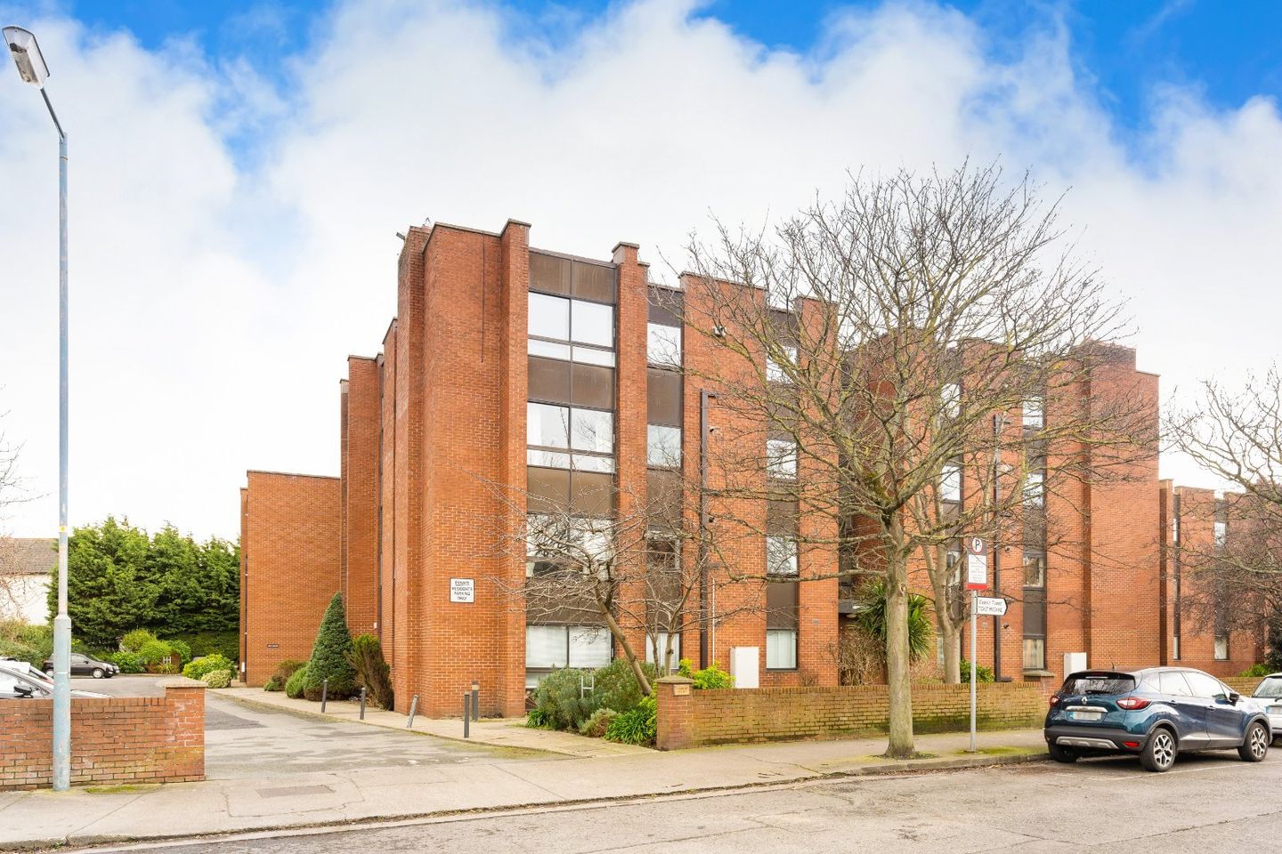 17 Serpentine House, Oakbury Court, Serpentine Avenue, Dublin 4