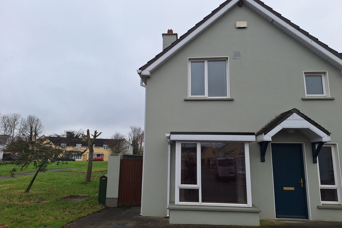 10 Manor Grove, Mountmellick, Co. Laois, R32A4P9 is for sale on Daft.ie