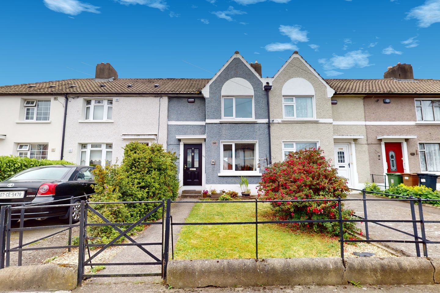 232 Larkhill Road, Whitehall, Whitehall, Dublin 9, D09DP76 is for sale