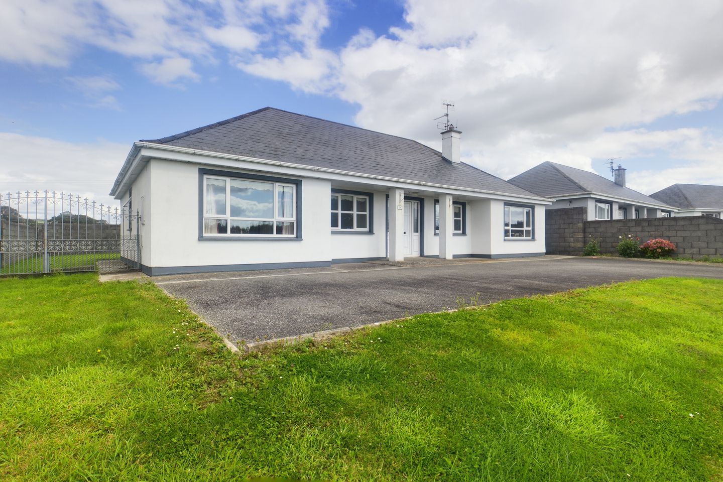 24 Shelbourne Place, Campile, Campile, Co. Wexford, Y34YR70 is for sale