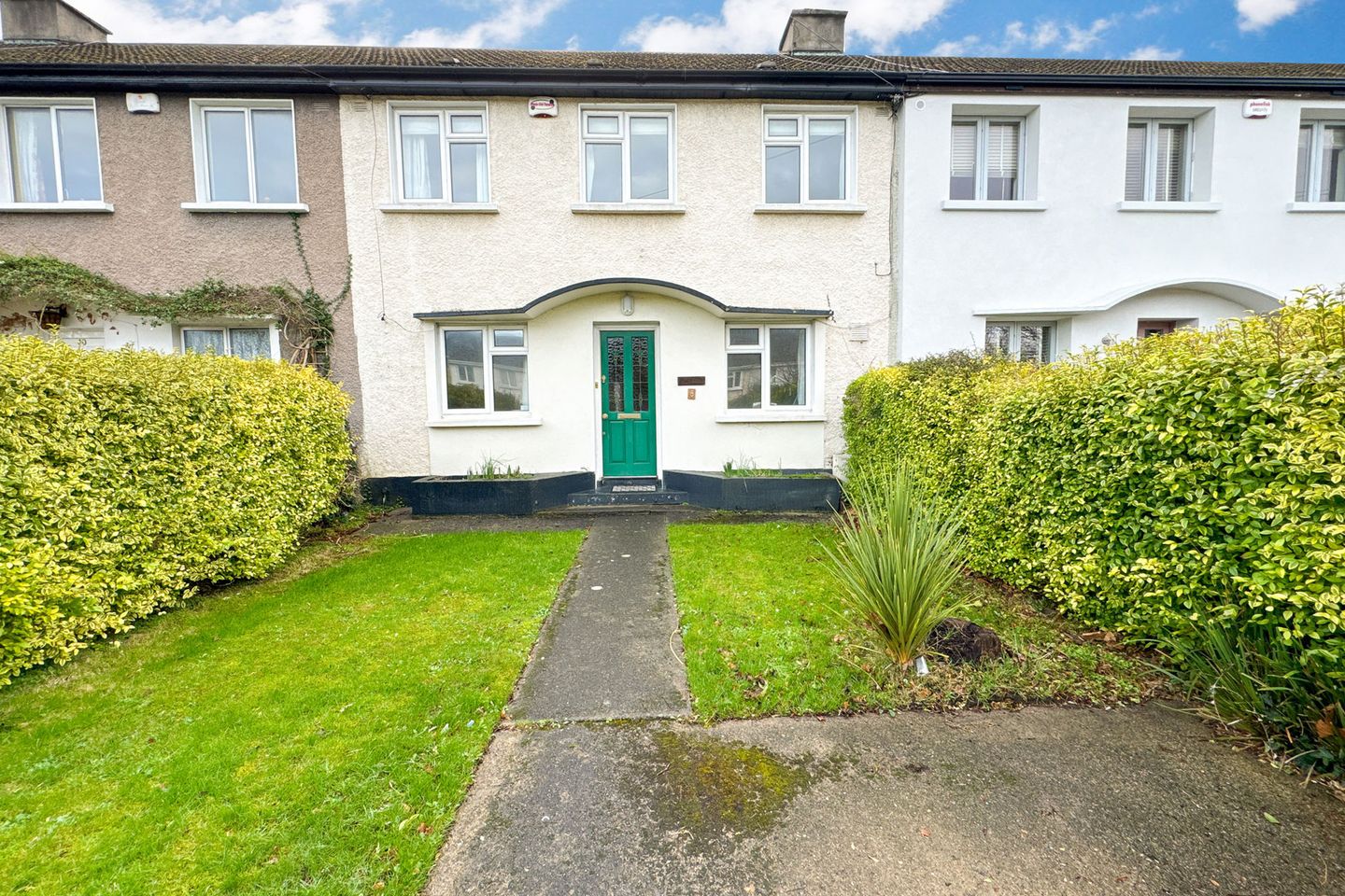 8 Highthorn Park, Mounttown, Glenageary, Co. Dublin, A96R9D9 is for