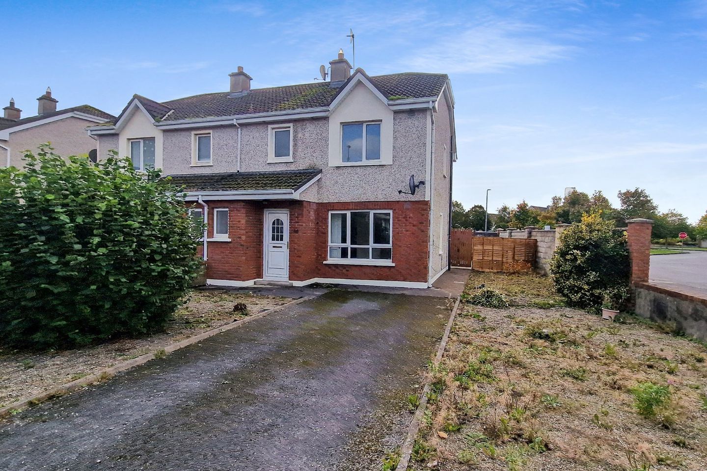 48 Bruach Na h'Abhainn, Quin Road, Ennis, Co. Clare, V95Y6C3 is for