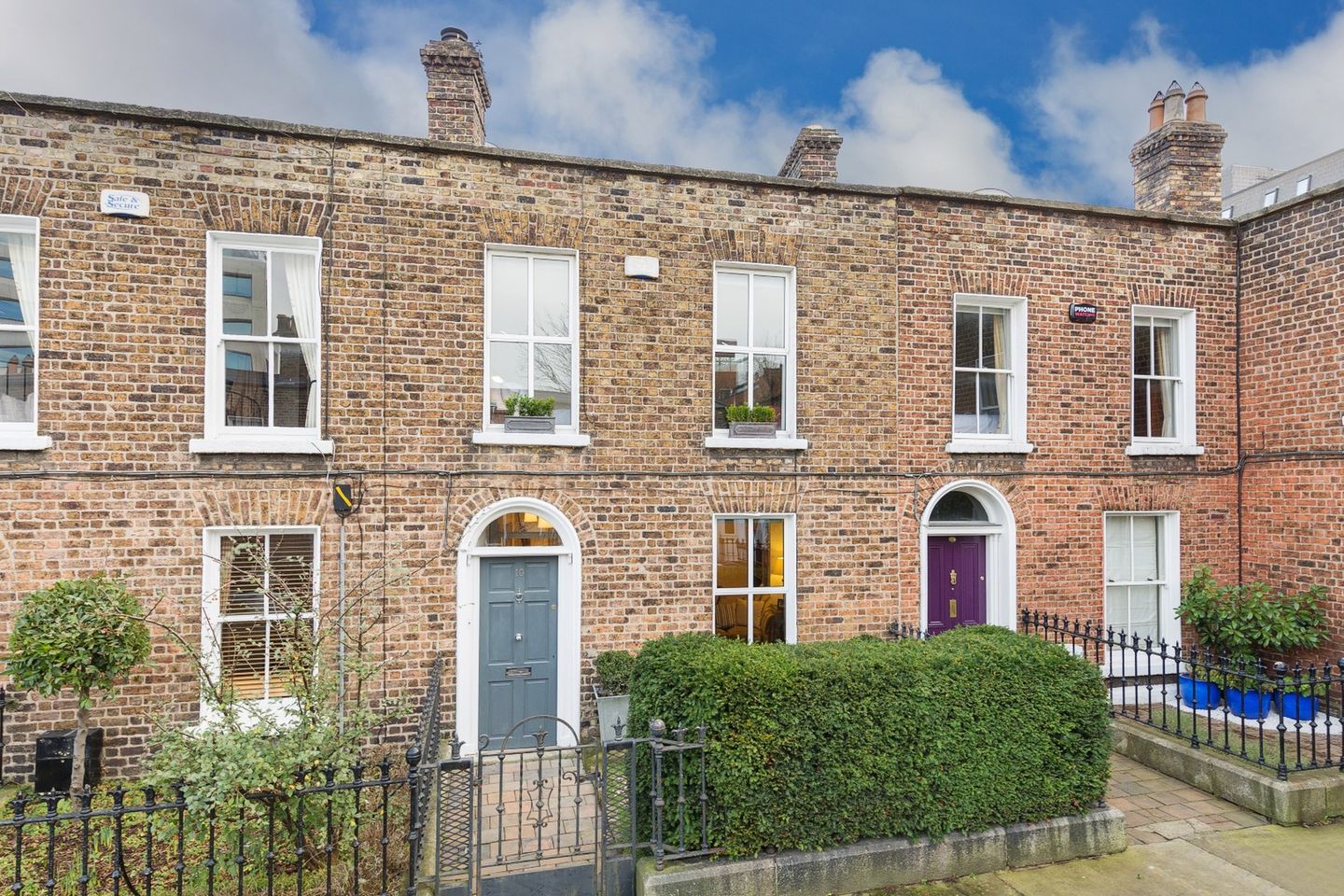 10 Albert Place East, Grand Canal Street, Dublin 2, Co. Dublin