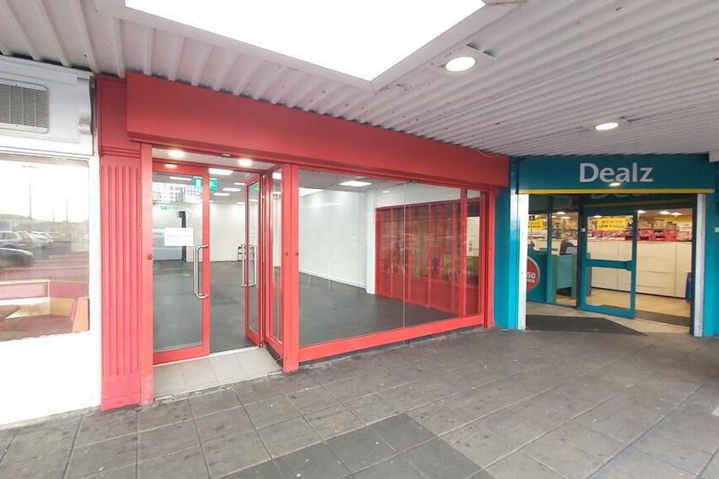 Commercial property for rent in Unit 7A, Finglas Main Shopping Centre