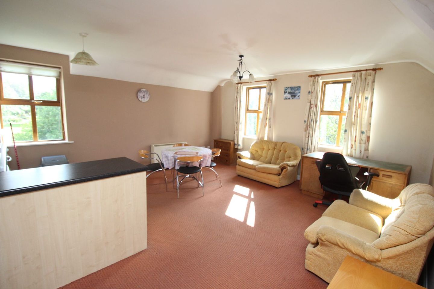 Auburn Lodge, Prospect Wood, Longford Town, Co. Longford, N39X3V8 is